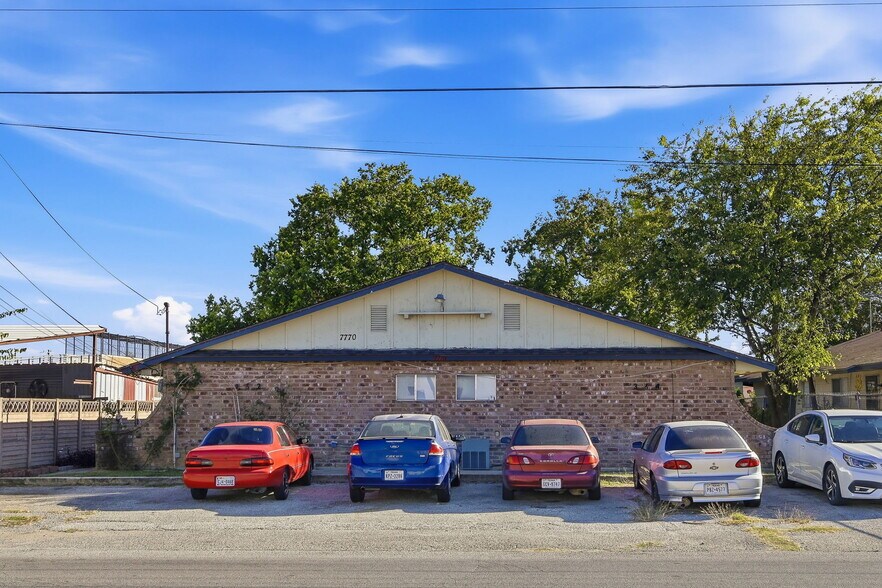 7774 Skolout St, San Antonio, TX à vendre - Photo du bâtiment - Image 2 de 16