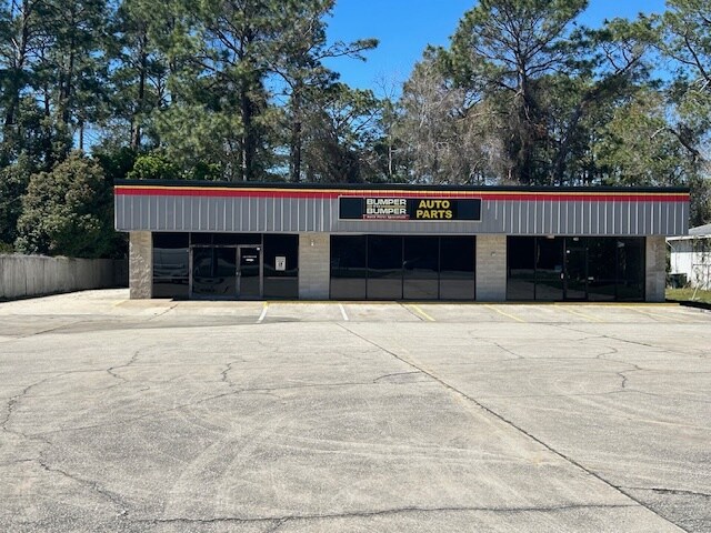More details for 461 Charlie Smith Sr Hwy, Saint Marys, GA - Retail for Sale