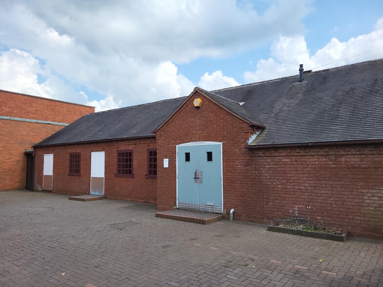 31A Wolverhampton Rd, Cannock for lease - Building Photo - Image 1 of 1