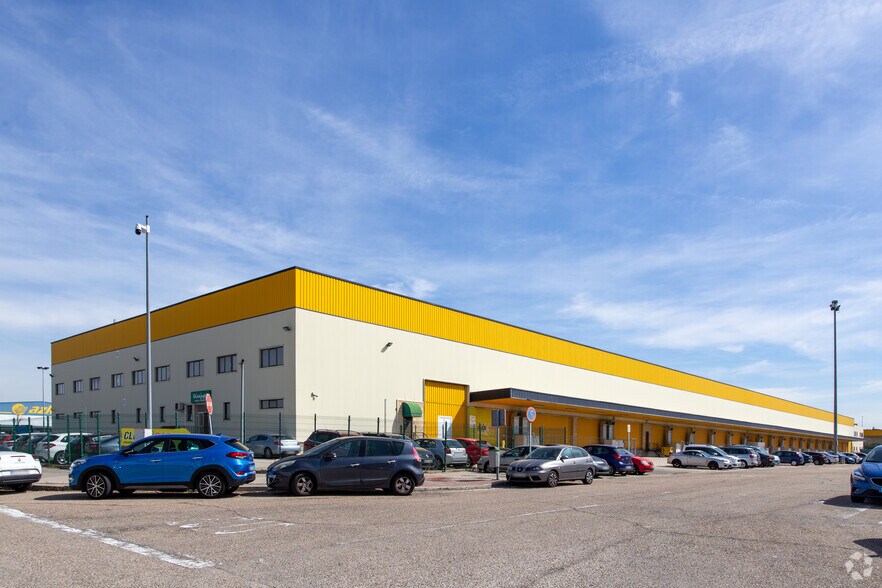 Avenida de Europa, 3, Coslada, Madrid à louer - Photo du bâtiment - Image 2 de 3