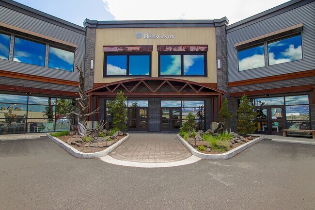 More details for 2127 S Hwy 97, Redmond, OR - Retail for Lease