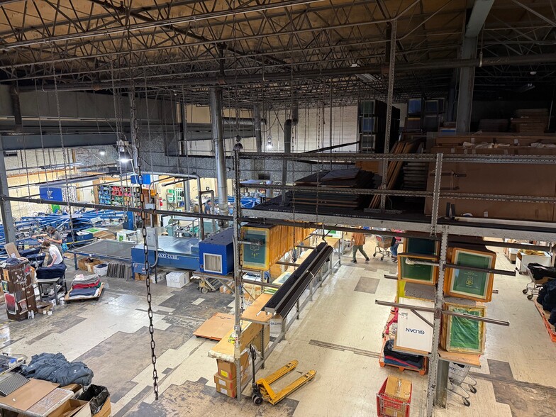 4949 N Western Ave, Chicago, IL for lease - Building Photo - Image 3 of 17