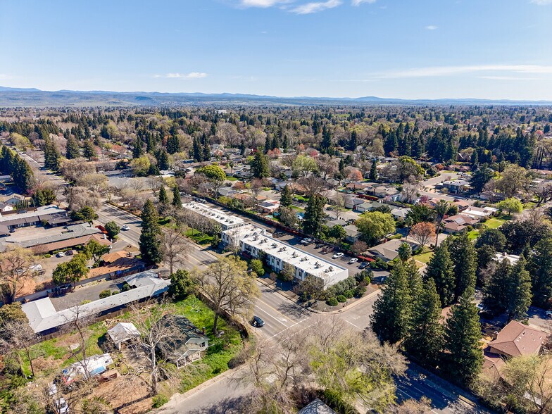 931-939 W East Ave, Chico, CA à vendre - Photo du bâtiment - Image 3 de 29