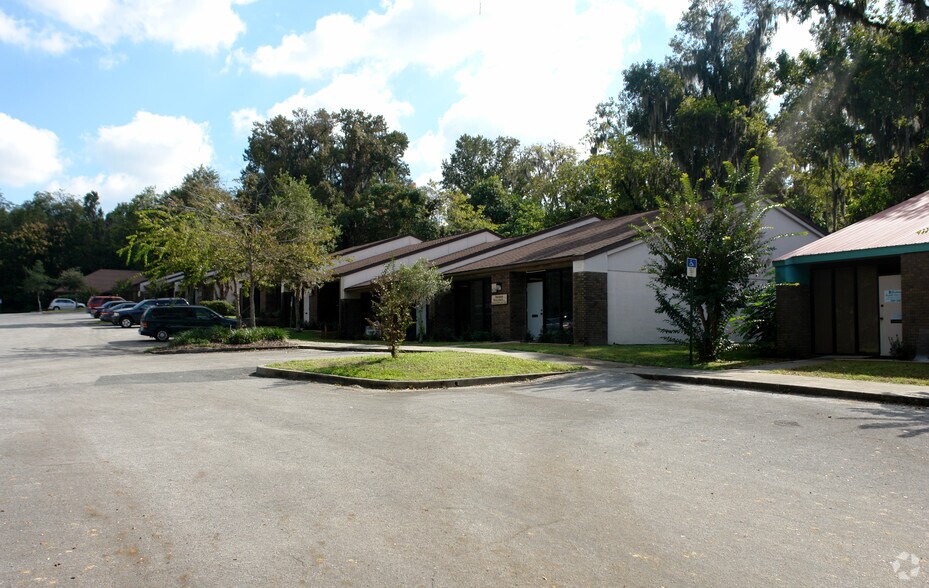 150 SW 17th St, Ocala, FL à louer - Photo du bâtiment - Image 2 de 6