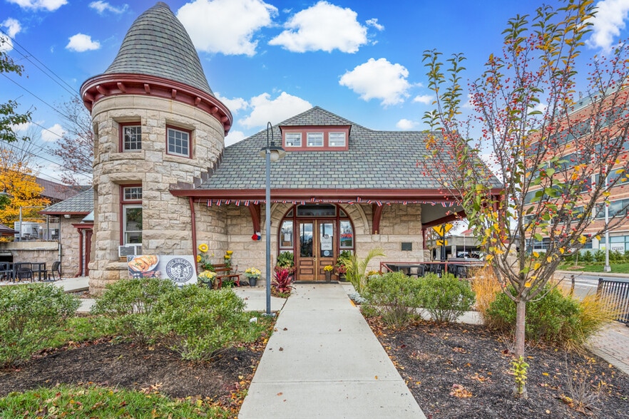 1 Veterans Memorial Dr W, Somerville, NJ for sale - Building Photo - Image 1 of 32