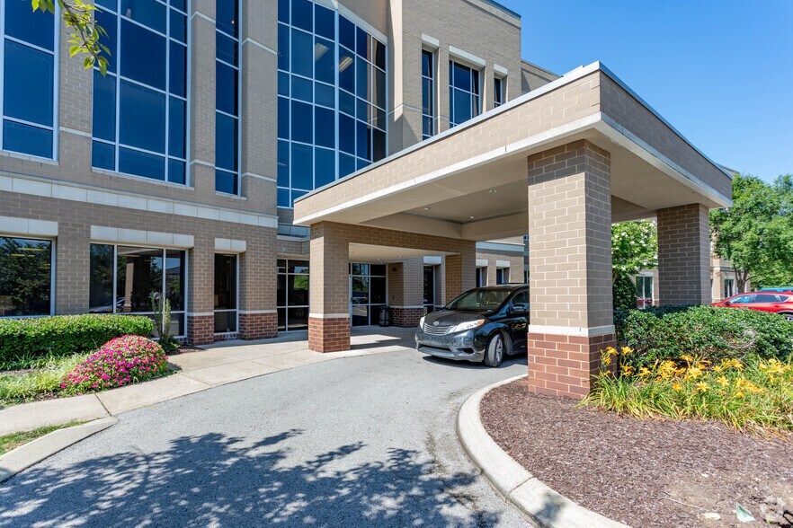100 Physicians Way, Lebanon, TN à louer - Photo du bâtiment - Image 2 de 13