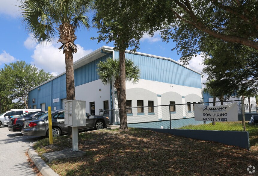 7216 Chancery Ln, Orlando, FL à louer - Photo du bâtiment - Image 2 de 12