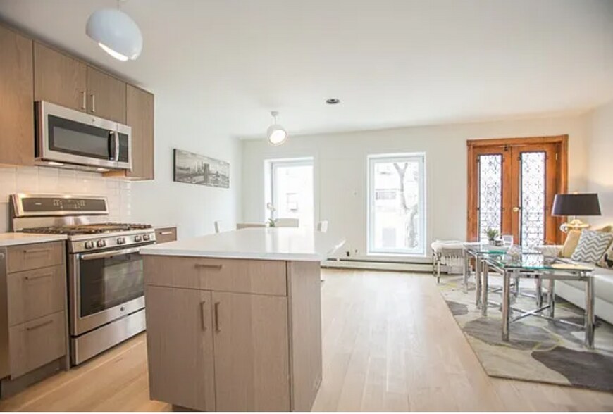 213 Ashland Pl, Brooklyn, NY à vendre - Photo du bâtiment - Image 3 de 10