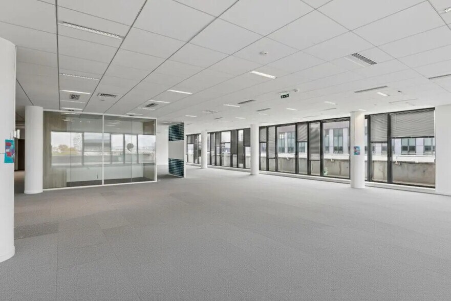 19-23 Allees De L'Europe, Clichy à louer - Photo du bâtiment - Image 2 de 15