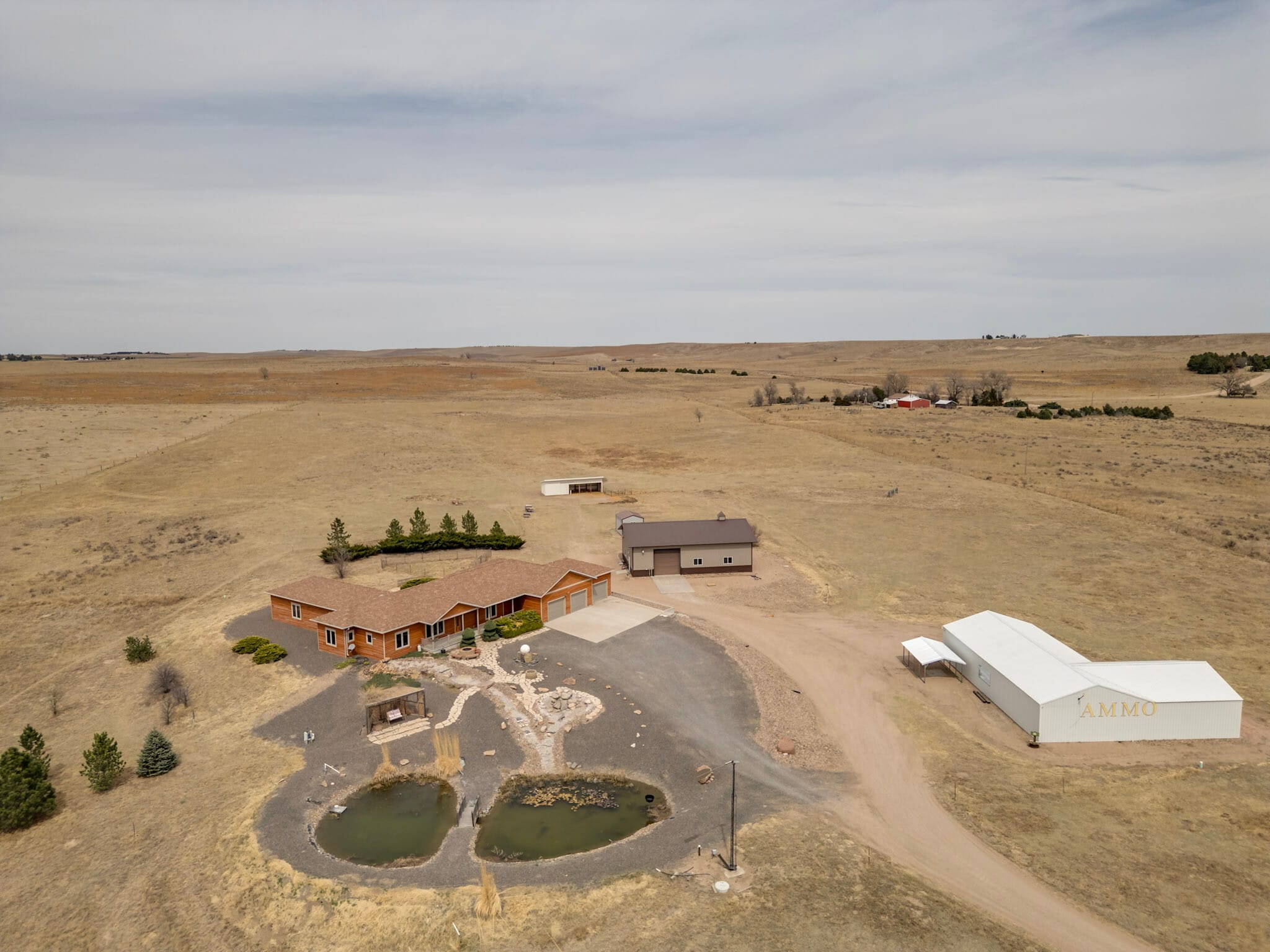 33652 River Rd, Benkelman, NE for sale Primary Photo- Image 1 of 81