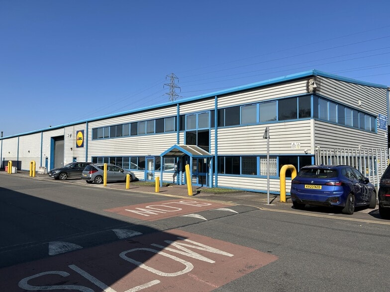 Shaw St, West Bromwich à louer - Photo du bâtiment - Image 1 de 4