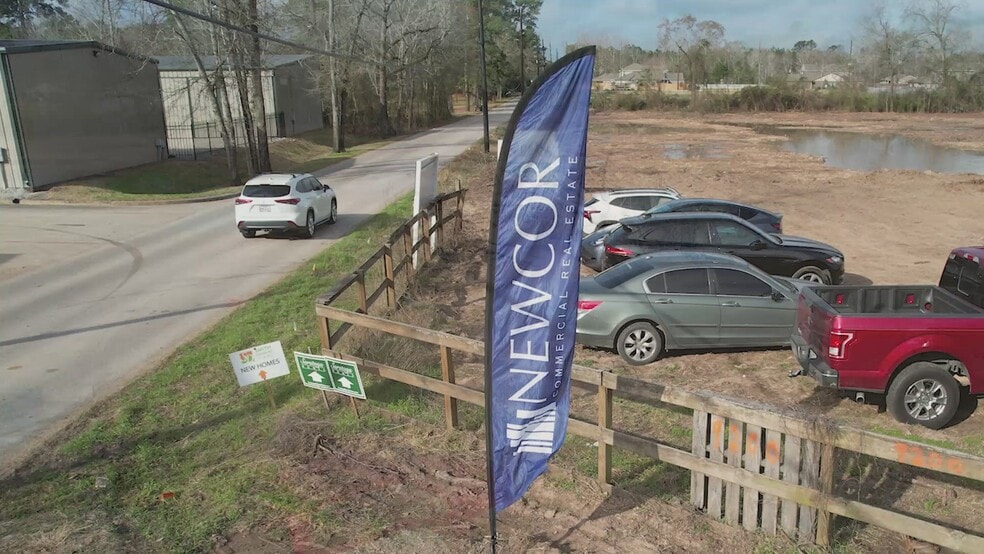 9200 Carraway Ln, Magnolia, TX à vendre - Vidéo sur l’inscription commerciale - Image 2 de 15