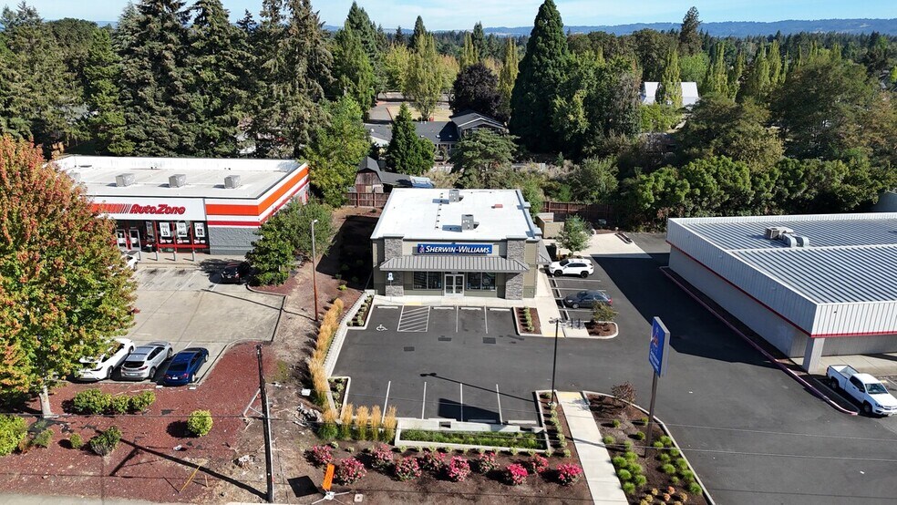 19405 SW Tualatin Valley Hwy, Beaverton, OR à vendre - Photo du bâtiment - Image 3 de 4