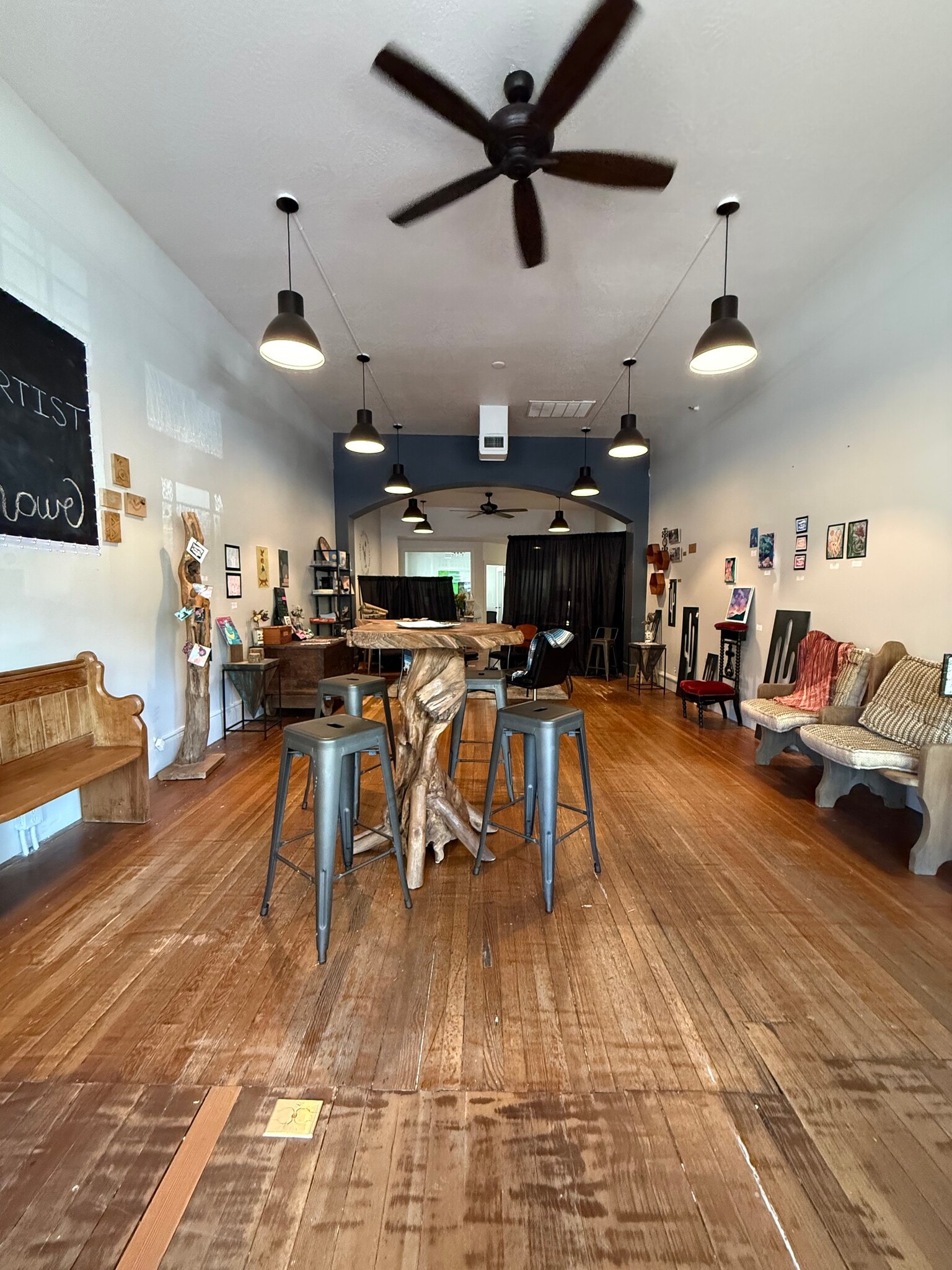 90 N Main St, Ashland, OR for lease Primary Photo- Image 1 of 9