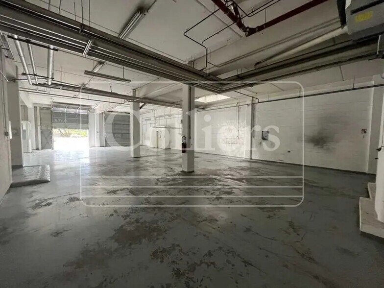 Flex dans Marseille à louer - Photo du bâtiment - Image 2 de 11