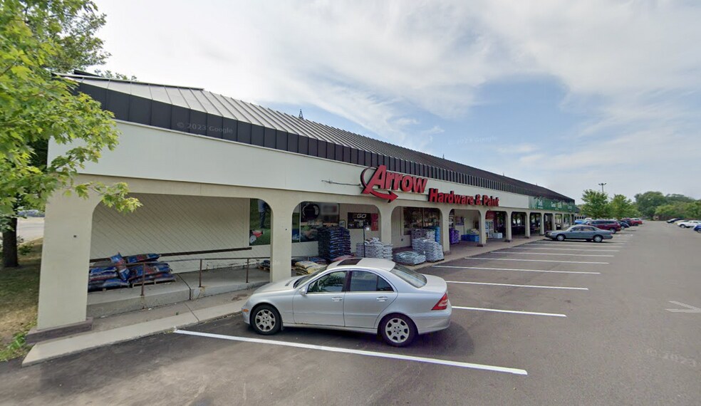 2118 Veterans Dr, Saint Cloud, MN à louer - Photo du bâtiment - Image 2 de 5