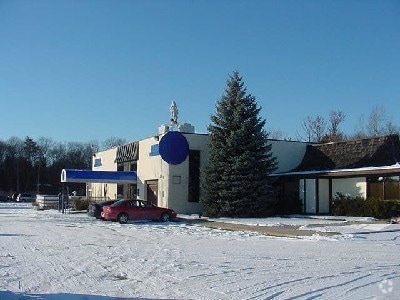 5103 A Eastman Ave, Midland, MI for lease - Building Photo - Image 2 of 3