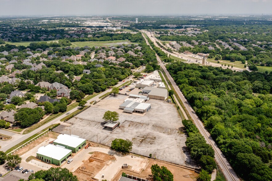 1809 John McCain Rd, Colleyville, TX à vendre - Photo du bâtiment - Image 3 de 26