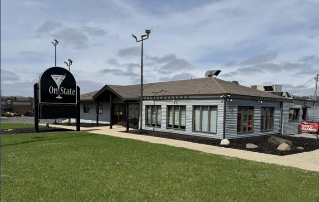 4002 E State St, Rockford, IL for sale Primary Photo- Image 1 of 2