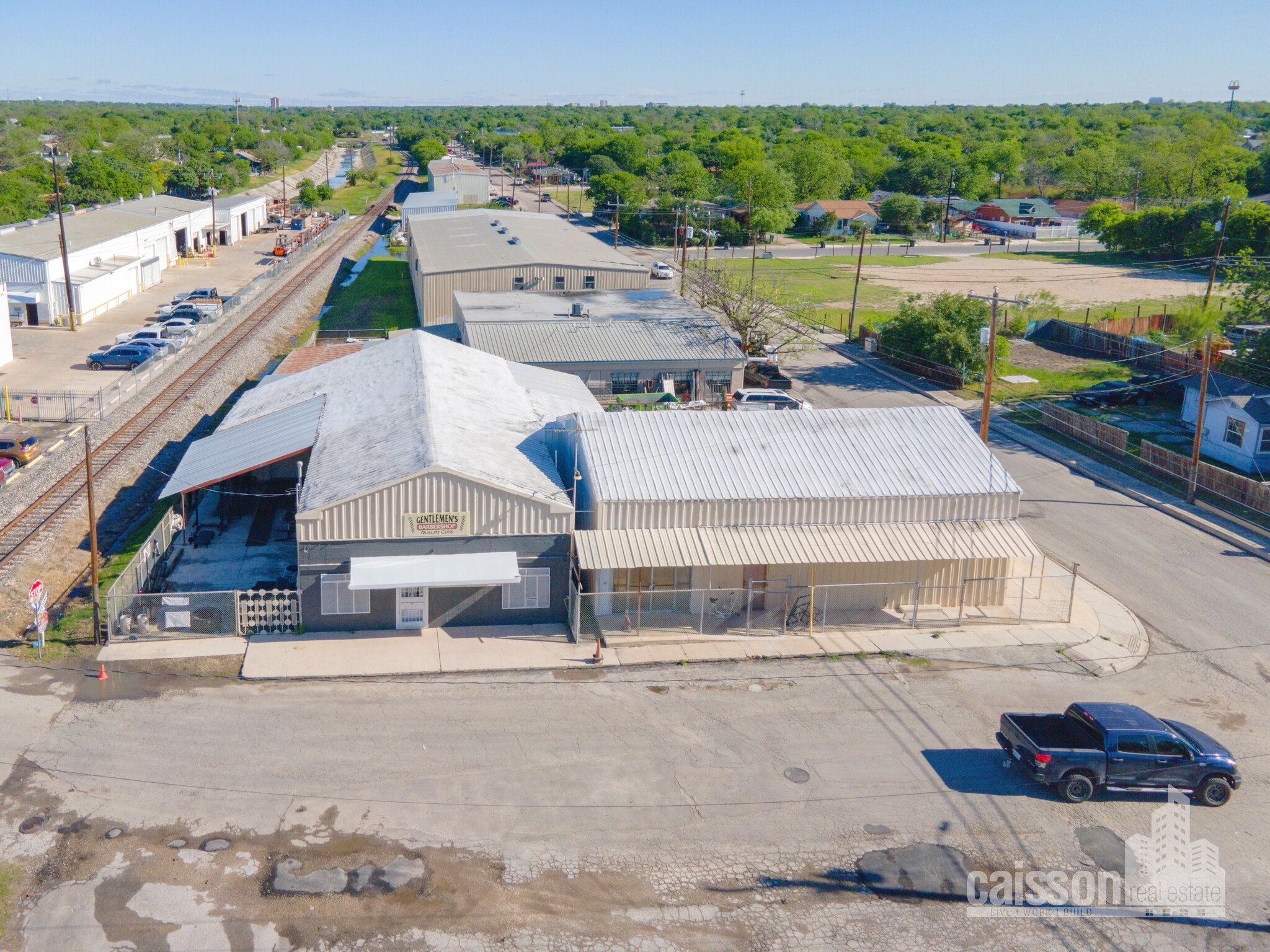 1207 San Francisco St, San Antonio, TX for lease Building Photo- Image 1 of 5