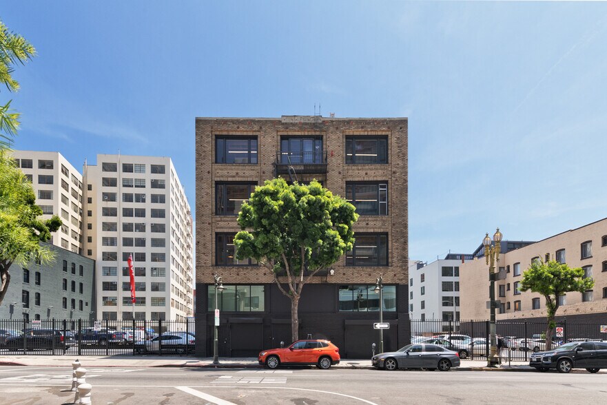 734 S Main St, Los Angeles, CA à louer - Photo du bâtiment - Image 3 de 39