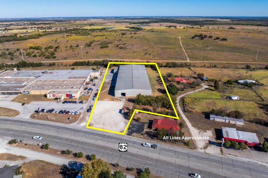 917 E Us-82, Nocona, TX for sale - Primary Photo - Image 1 of 42