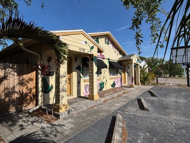5710 4th St N, Saint Petersburg, FL for sale Primary Photo- Image 1 of 34