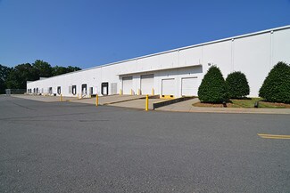 Plus de détails pour 8610 Air Park West Dr, Charlotte, NC - Industriel à louer