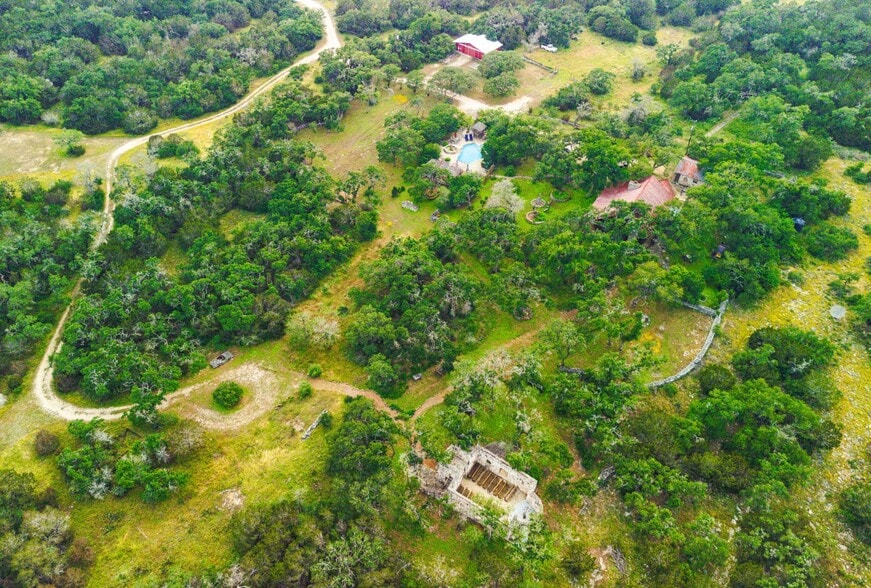 1218 Oakwood Loop, San Marcos, TX for sale - Aerial - Image 2 of 37