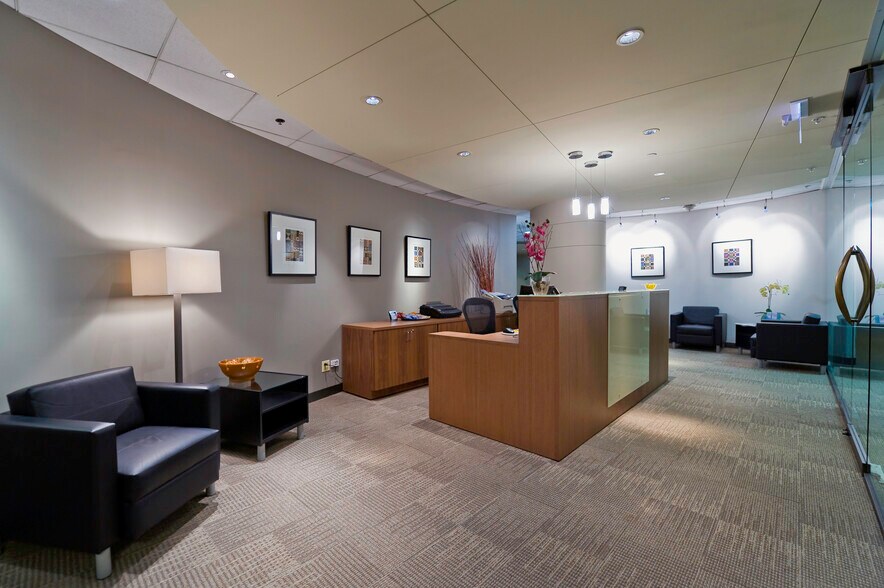 5600 N River Rd, Rosemont, IL à louer - Photo du bâtiment - Image 3 de 7