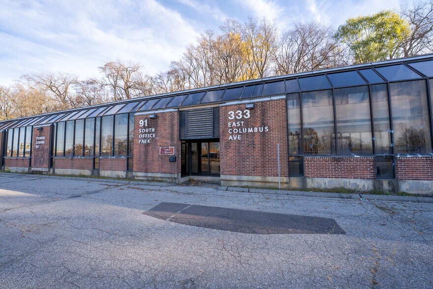 333 E Columbus Ave, Springfield, MA à vendre - Photo du bâtiment - Image 2 de 10