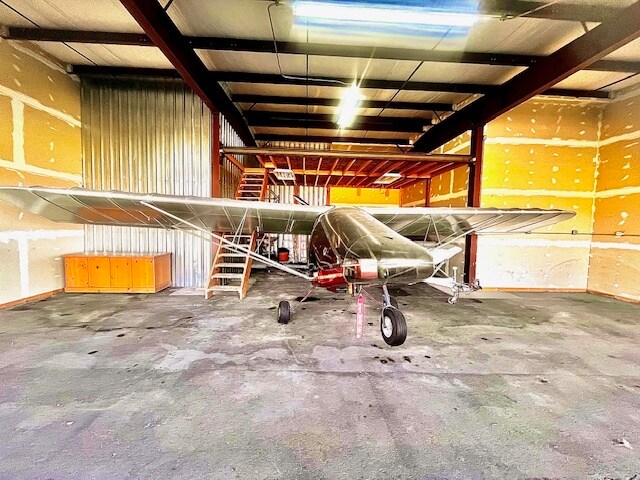 18924 US-20, Picabo, ID à vendre - Photo du bâtiment - Image 2 de 5