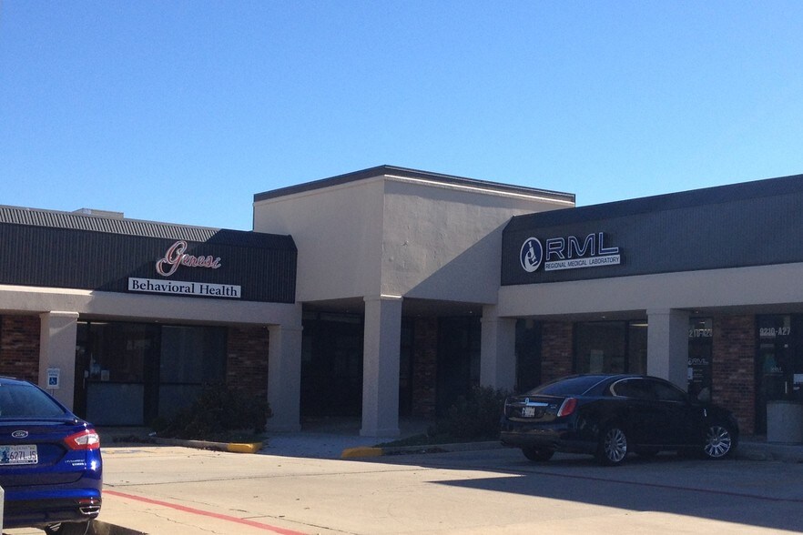 9210 S Western Ave, Oklahoma City, OK à louer - Photo du bâtiment - Image 2 de 2