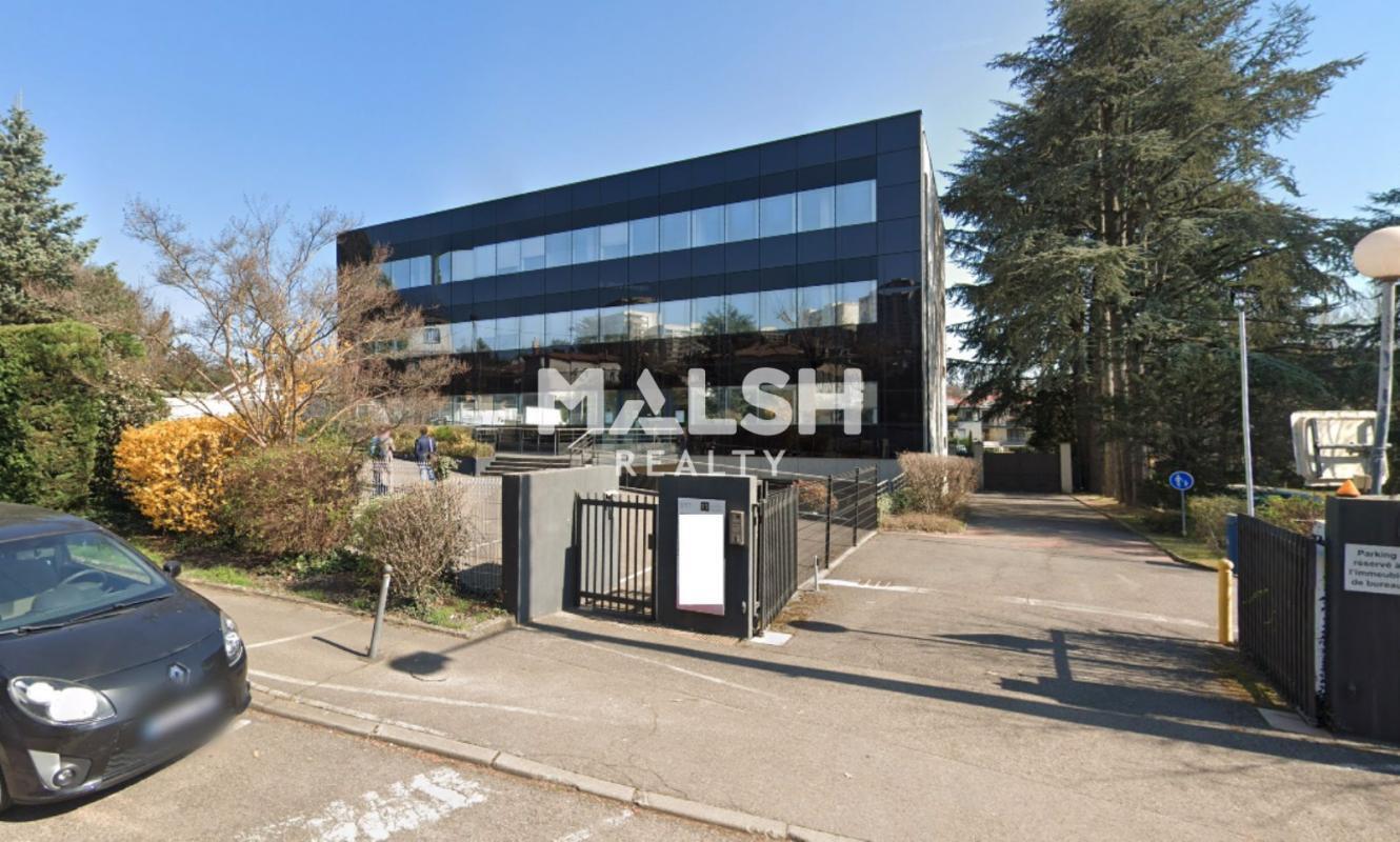 Office in Caluire-et-Cuire for lease Building Photo- Image 1 of 16