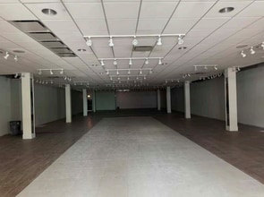3214-3218 N Broadway St, Chicago, IL for lease Interior Photo- Image 2 of 6