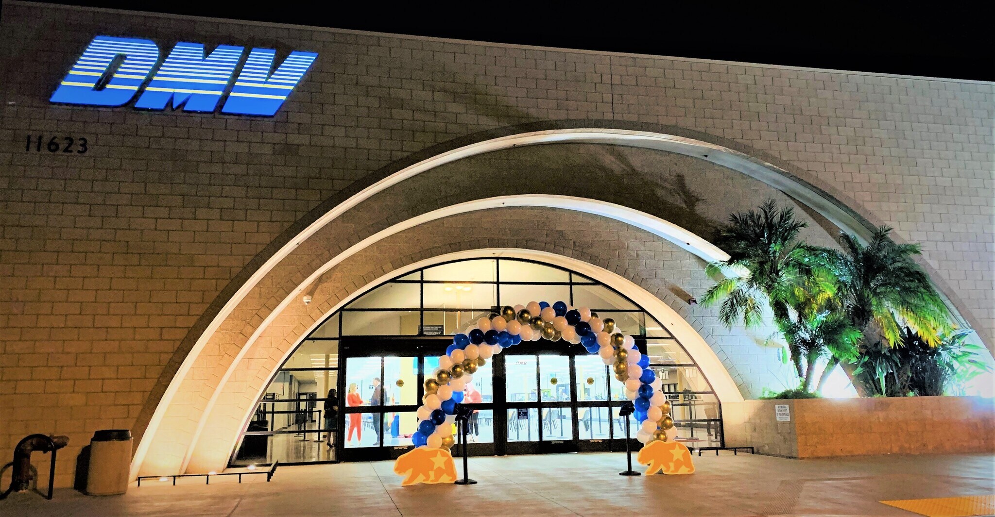 11623 Glenoaks Blvd, Pacoima, CA for lease Building Photo- Image 1 of 10