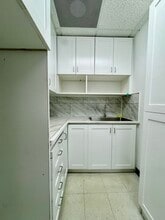 9050 Pines Blvd, Pembroke Pines, FL for lease Interior Photo- Image 1 of 22