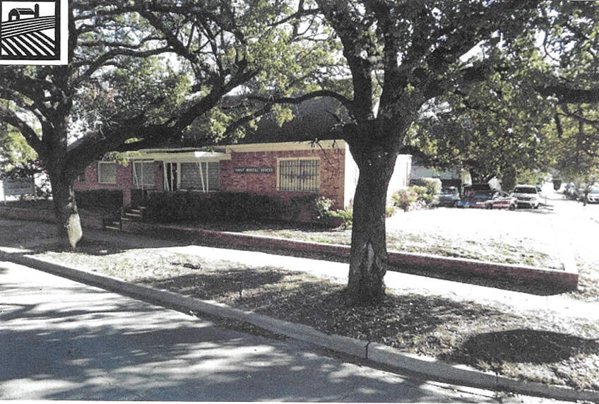 302 N Zang Blvd, Dallas, TX for sale Primary Photo- Image 1 of 4