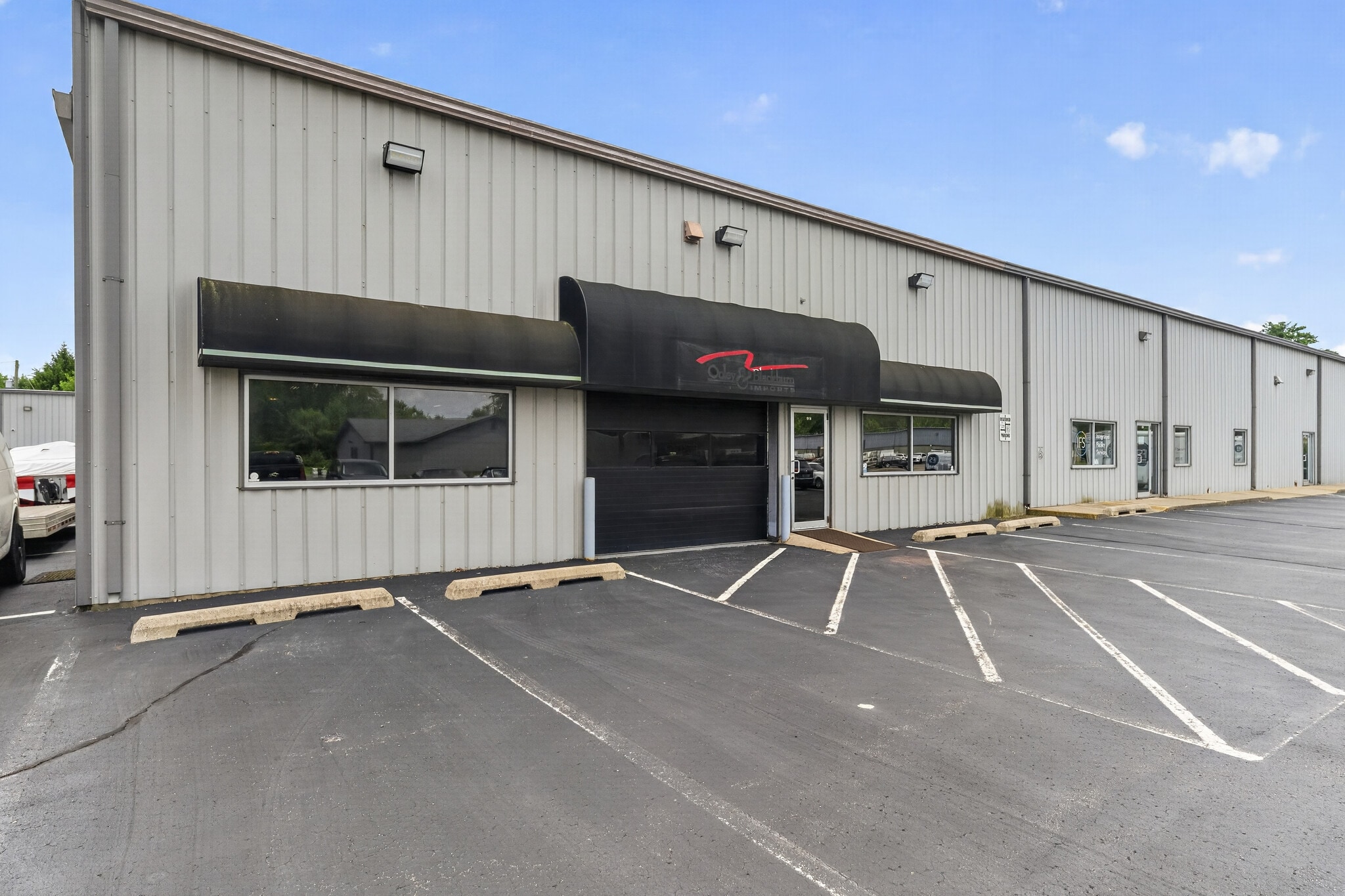 519-535 Industrial Dr, Carmel, IN for lease Building Photo- Image 1 of 3