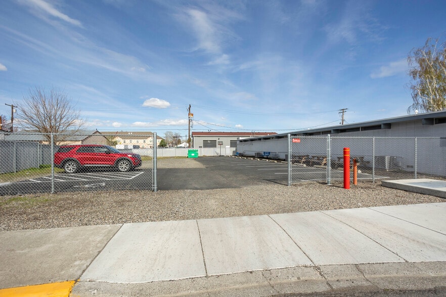 611 W Columbia St, Pasco, WA for sale - Building Photo - Image 3 of 30