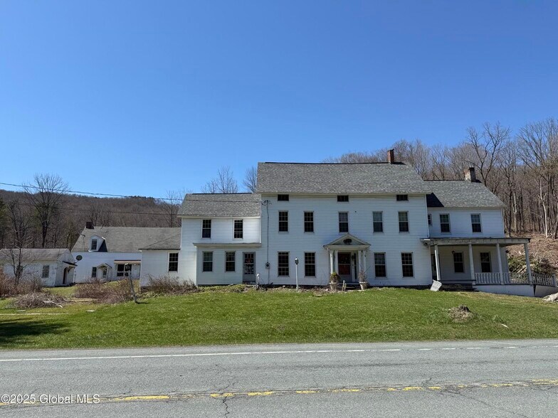 17971 State Route 22, Berlin, NY à vendre - Photo du bâtiment - Image 1 de 12