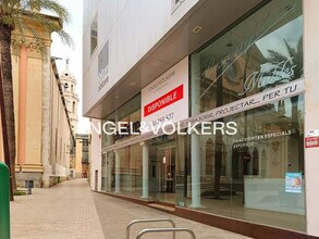 Commerce de détail dans Vilanova i la Geltrú, Barcelona à louer Photo intérieure- Image 1 de 5