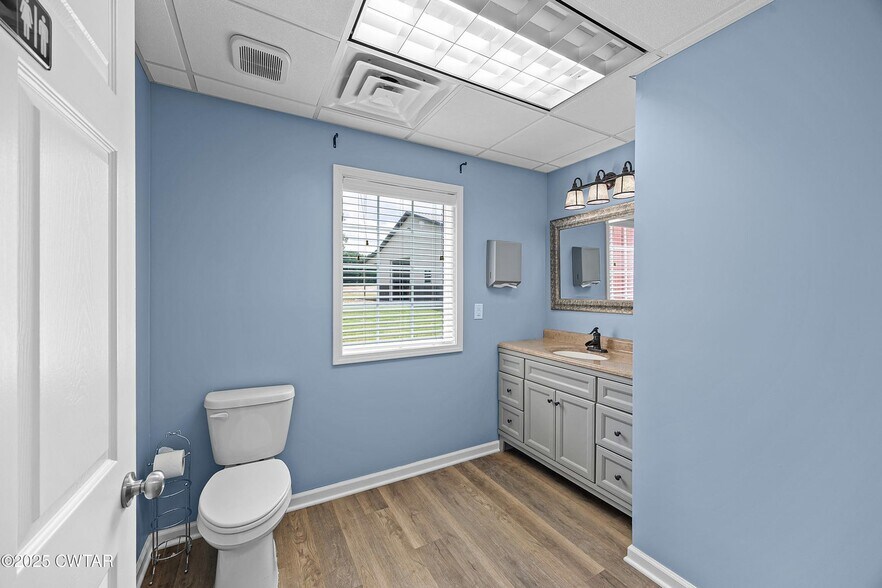 692 Boone Ln, Jackson, TN à vendre - Photo du bâtiment - Image 3 de 9