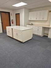 610 Ward Ave, Honolulu, HI for lease Interior Photo- Image 1 of 15