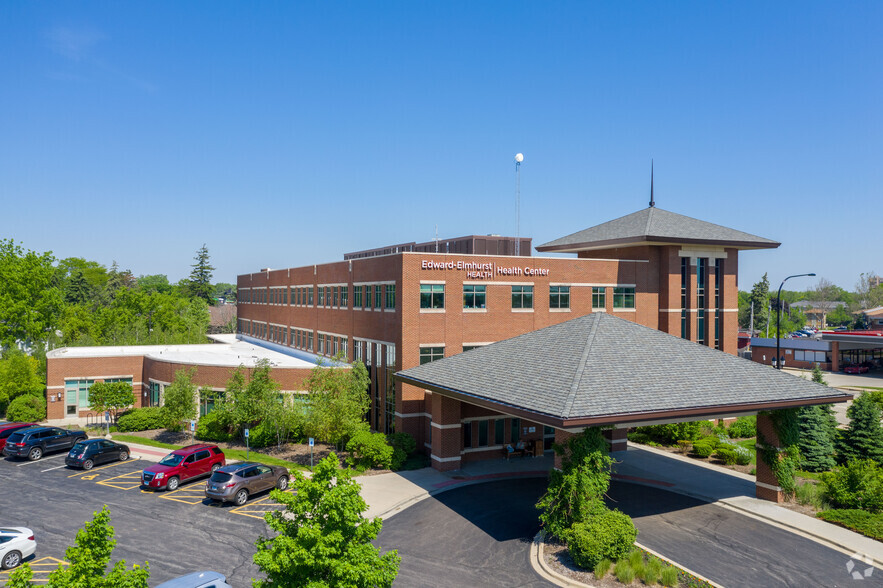 303 W Lake St, Addison, IL for sale - Building Photo - Image 1 of 1