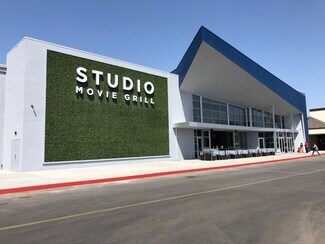 Plus de détails pour 2749 Calloway Dr, Bakersfield, CA - Commerce de détail à louer