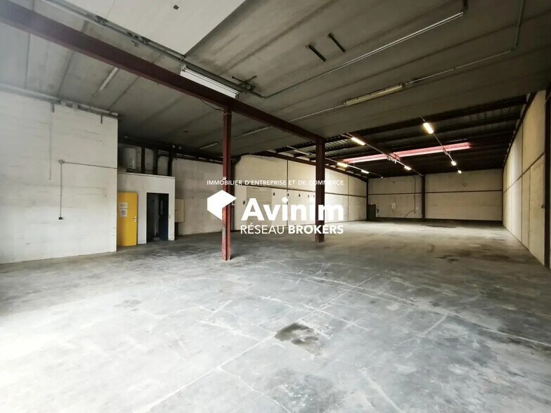 Flex in Buc for lease - Building Photo - Image 3 of 4