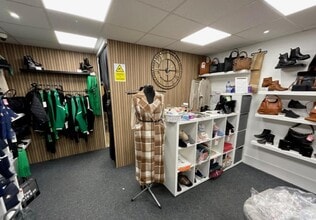 12 Newborough, Scarborough for lease Interior Photo- Image 2 of 3