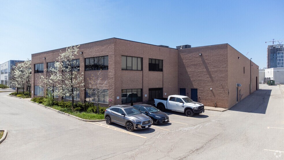 1500 Creditstone Rd, Vaughan, ON à vendre - Photo principale - Image 1 de 1