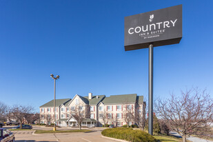 Country Inn & Suites Davenport - Motel